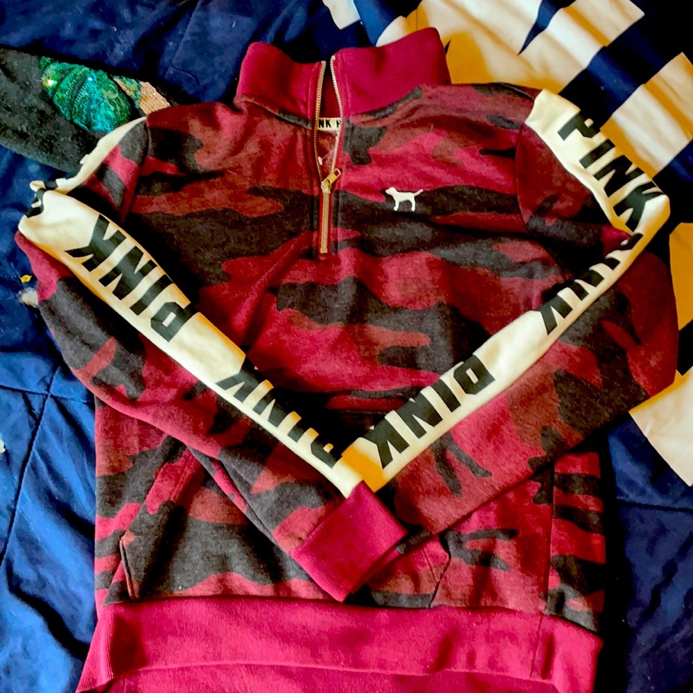 RARE HTF* CAMO RED VSPINK QTR ZIP NEW MEDIUM!